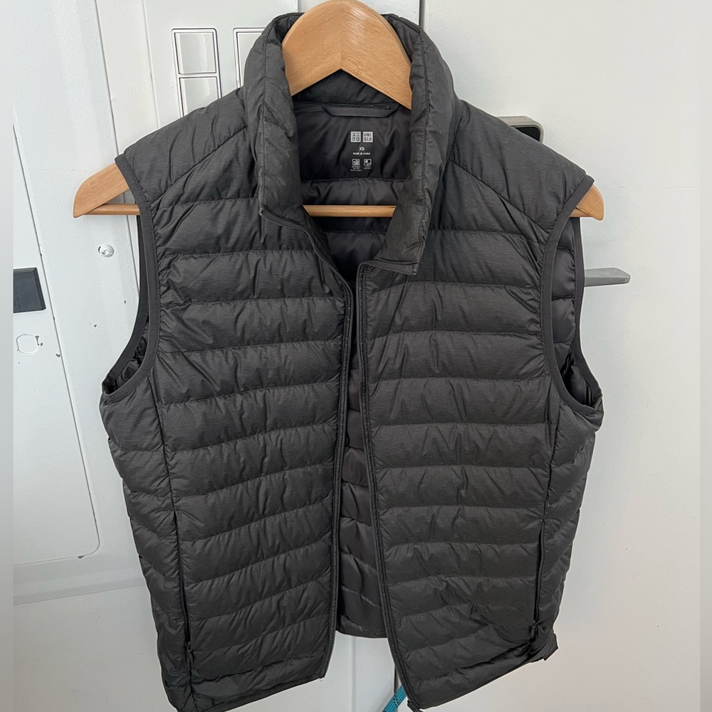 Uniqlo vest